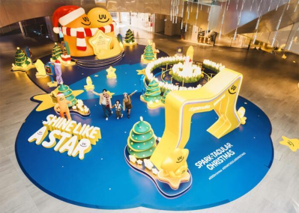 香港东荟城名店仓联乘美國潮流藝術家 CDR 角色BIG HUGS 抱抱人主题圣诞活动