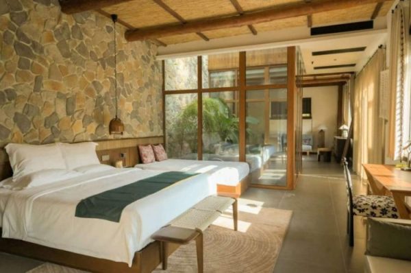 1765774767-8b09d3b6f196ed2