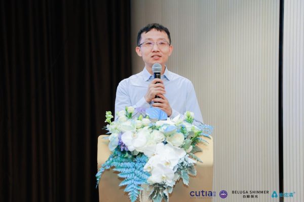 202512151103241396569128